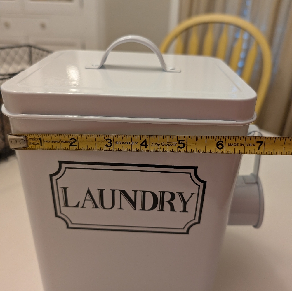 NIB White Laundry Tin with Scoop - Picture 4 of 5